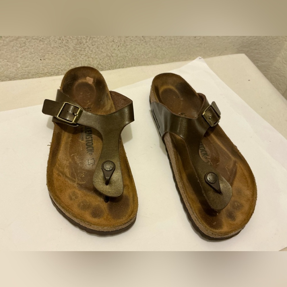 Birkenstock Gizeh Bronze Brown Sandals with Buckle unisex L10 M8